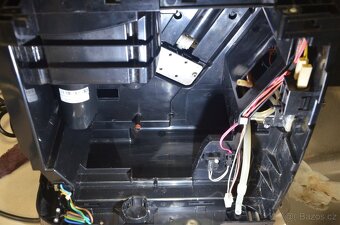 Automatický kávovar PHILCO Phem 1000 - 8