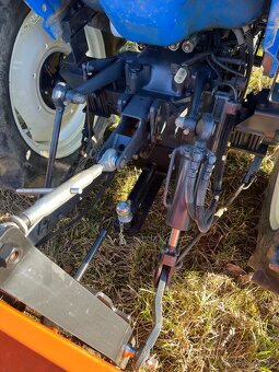 ISEKI TA 227 + nářadí - 8