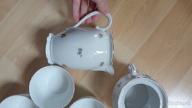 Porcelán s drobnými kytičkami - 8