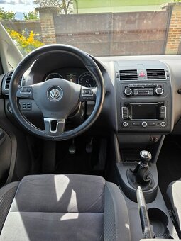VW Touran 2,0 TDi 103 Kw - 8