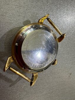 Hodinky Junghans TRILASTIC - 8