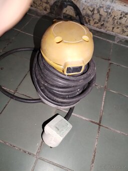 Různé elektro - 8