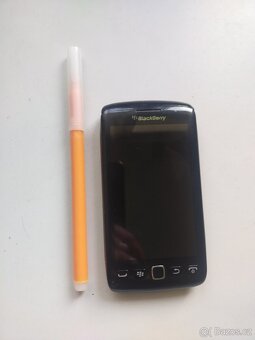 Prodám BlackBerry - 8