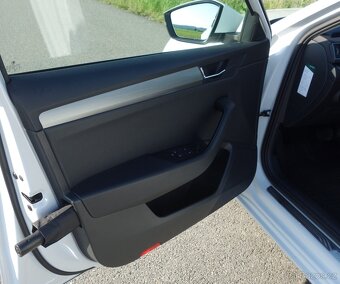 SUPERB 3, 2,0TDi 140 kW, 1. Maj., M2016, 140Tis Km - 8