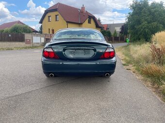 Jaguar S-type R - 8