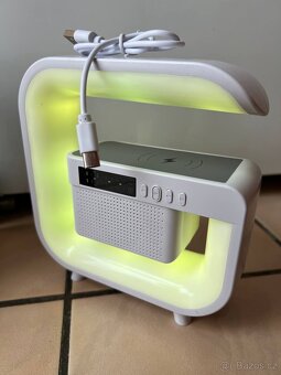 Budík s Bluetooth reproduktorem a bezdrátovým nabíjením - 8