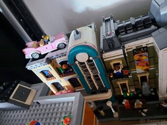 LEGO modulární budovy - 8