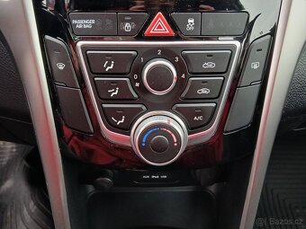 Hyundai I30 1.6 i , 88 kW benzín, 2012 - 8