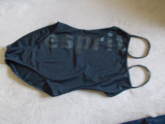 Dámské ,dívčí šaty + plavky - 8