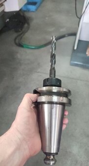 Obráběcí centrum (vertikální) Cincinnati FTV 850 (6502) - 8