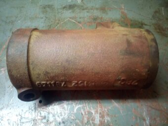 Prodám díly na hydrauliku Zetor 6911 - 8