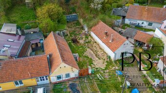 Prodej stavebního pozemku pro menší dům, chatu či modulový d - 8