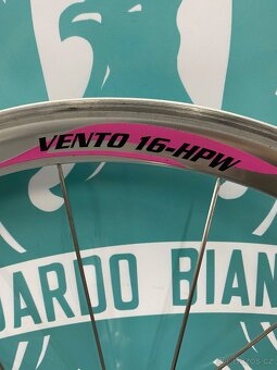 Zapletená kola Campagnolo Vento 16 hpw - 8