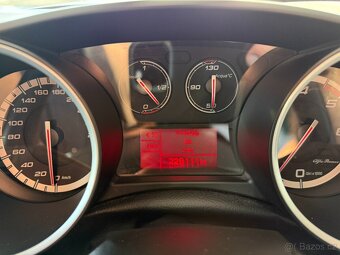 Alfa Romeo Giulietta 2.0 125 kW 1.majitel - 8