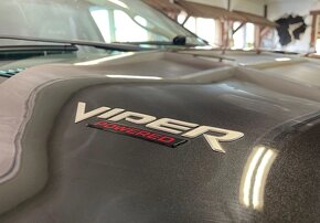 Dodge Ram SRT-10 - 8