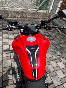 DUCATI DIAVEL V4 - 8