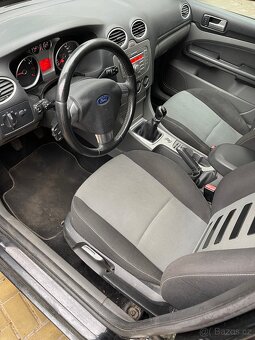 Ford Focus 1.8 - 8
