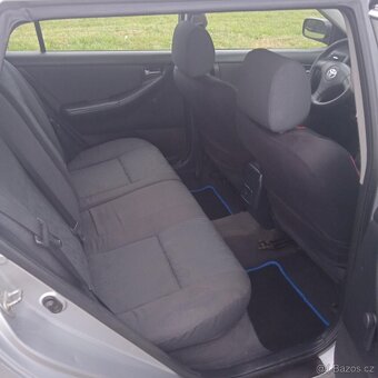 Toyota Corolla combi 2.0d 66kw r.v.2004 - 8
