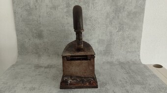 Velmi stará atypická žehlička DRAK, neleštěná - 8