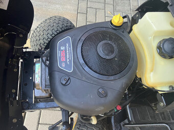 zahradní sekací traktor - 8