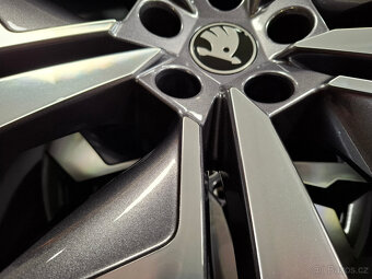 Nový zimní komplet Enyaq, Elroq 235/50+255/45 R20 Bridgeston - 8