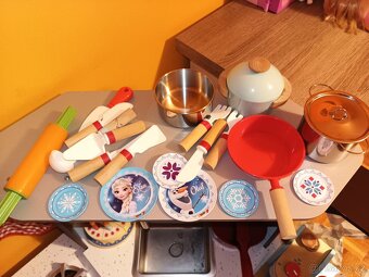 Dětská dřevěná kuchyňka - 8