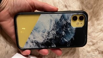 Prodám žlutý iPhone 11 64GB v.super stavu - 8
