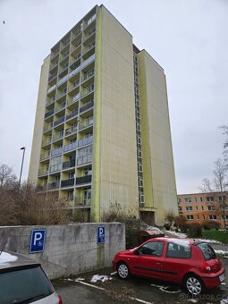 Pronájem bytu 1+kk s balkónem, Holý vrch - 8