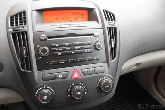 Kia Cee´d 1.6 CRDi - 8