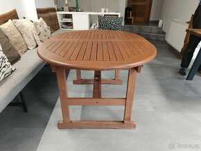 dřevěný stůl, lavice, 3 židle - 8