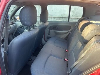 Renault Thalia 1.4 72kW 2005 - 8