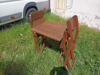 Prodám hezký zahradní skládací set z masivu - 8