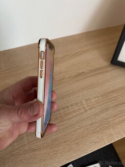 iPhone XR - 8