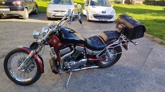 Suzuki Intruder 1400 - 8