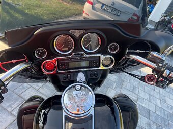 Harley Davidson Electra Glide - 8