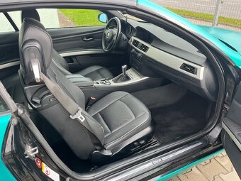 Prodám BMW 320i E93 cabrio - 8