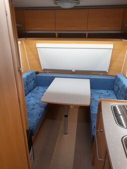 Nezávislý karavan Dethleffs 390 New Line, 4 postele - 8