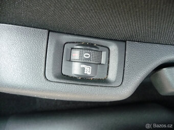 Citroen C3 1.2i Purotech Supreme po 1.majiteli 46 200km - 8