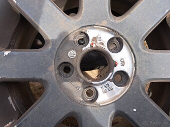 16'' Alu kola orignál VW + zimní pneu 205/55 - 8