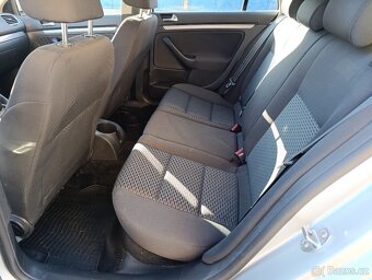 Volkswagen Golf Variant - 8