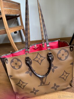 Kabelka Louis Vuitton OnTheGo GM. - 8