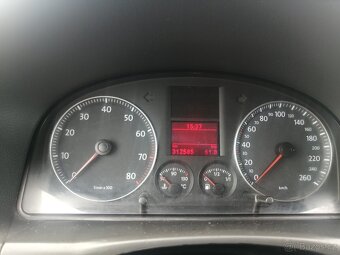 VW TOURAN 1,6FSI - 8