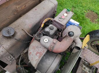 Prodám dieselový traktor - dempr - 8