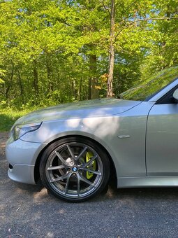 BMW E60 550i LCI M-Paket r. v. 2009 - 8