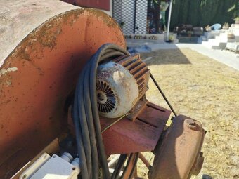 Prodám stavební míchačku 380 V - 8