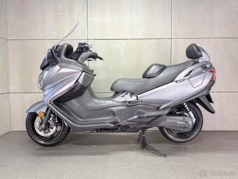 Suzuki Burgman 650 Executive ABS - ČR / JEN 15162 KM - 8