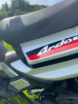 Skútr Maxon Ardour JJ125T-23 - 8