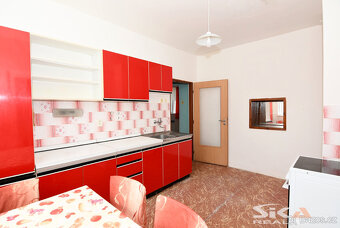 Prodej rodinného domu s velkou zahradou, 825 m2 - Černčice - 8