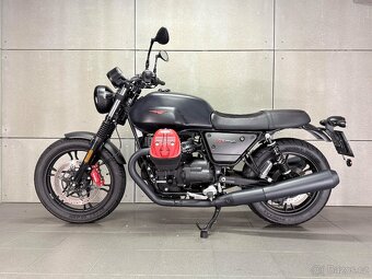 Moto Guzzi V7 III Carbon - ČR / 1. MAJ / LIMITOVANÁ EDICE - 8