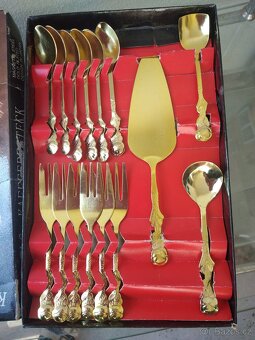 Luxusní sada porcelánu zn. Royal Epiag cechoslovakia - 8